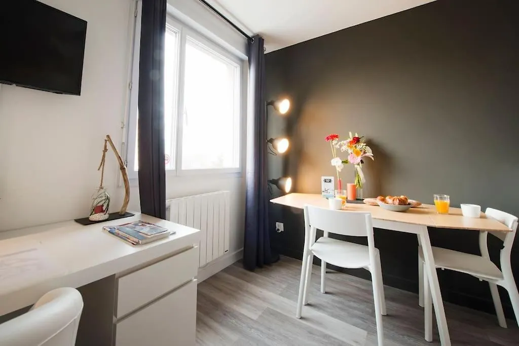 One Night In Lyon - Une Nuit A Lyon Apartment